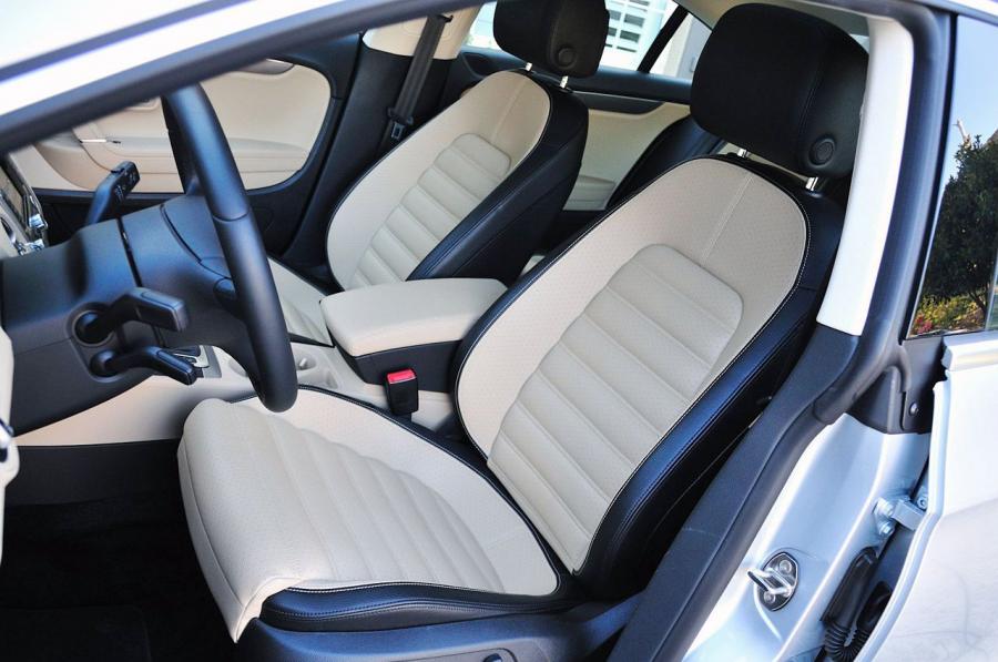  Volkswagen Passat CC 2013 года  (фото 27 из 87)